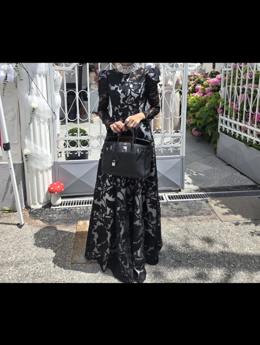Elegant Black Floral Lace Long Sleeve Maxi Dress